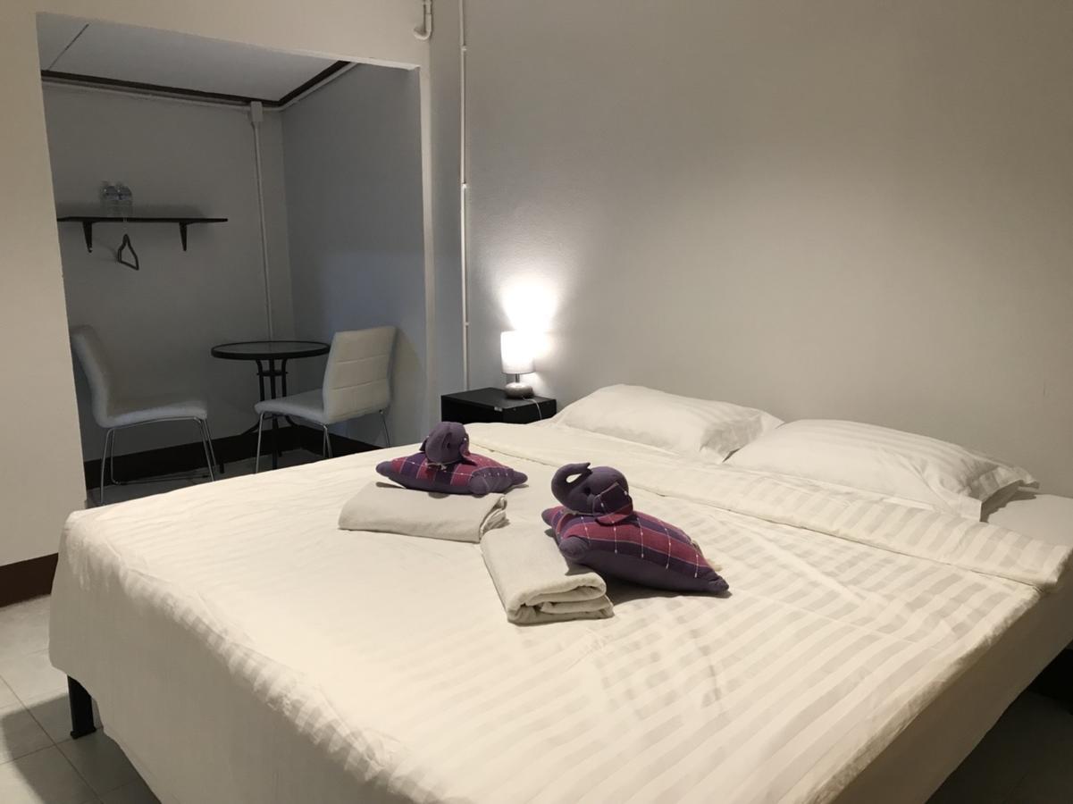 Pama Guesthouse 清邁 外观 照片