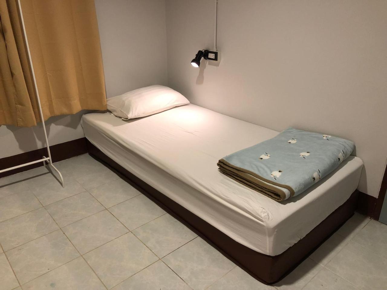 Pama Guesthouse 清邁 外观 照片